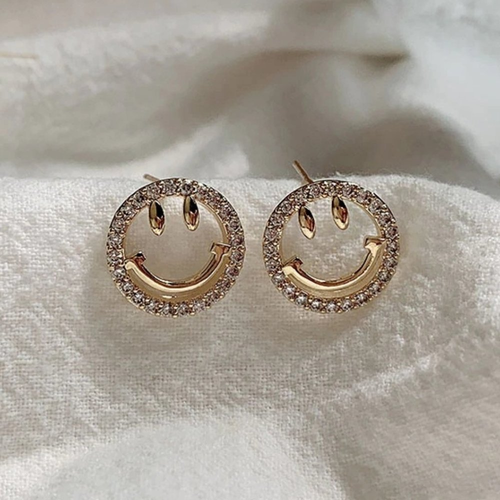 NEW Yellow Gold Diamond Smiley Face Stud Earrings